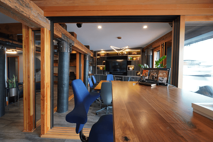 Modern workspace design — Lake Union West Lake Office, Ariana Designs