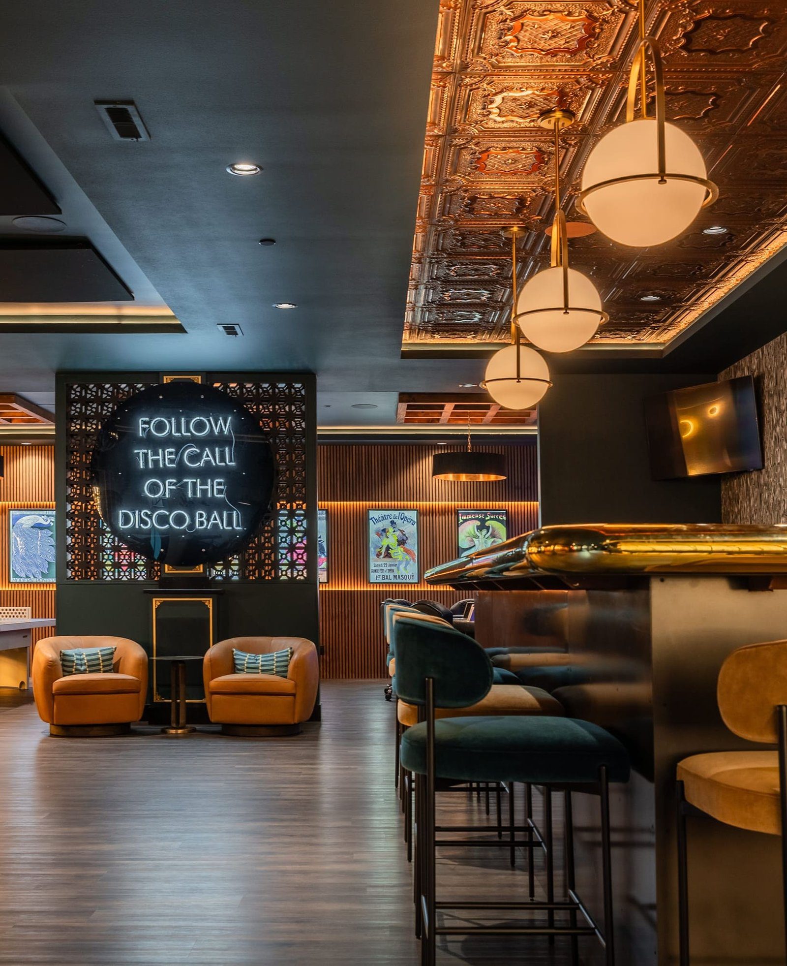 Chic lounge disco — Ariana Designs & Interiors, Suncadia