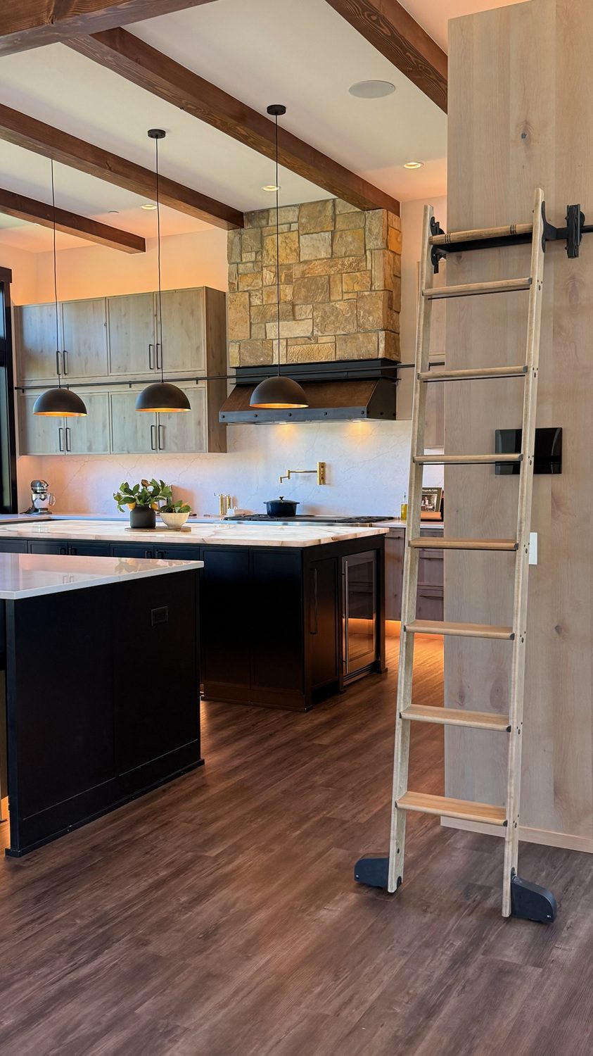 Suncadia kitchen detail — Ariana Designs & Interiors
